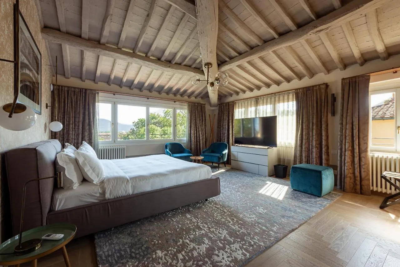 Grand Universe La Residenza Lucca Italien